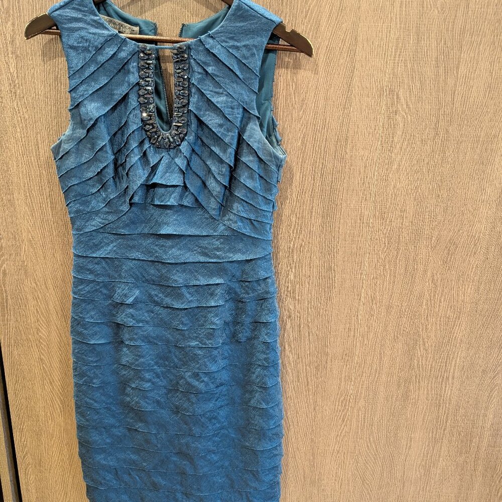 Maggy London Melanie Lynn cocktail dress/formal size 8